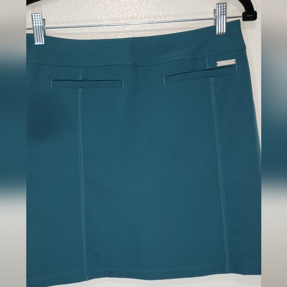 Golf skort - Picture 2 of 3